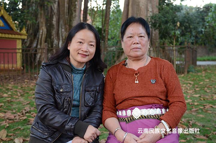 刀素珍医生与伍琼华老师合影.jpg