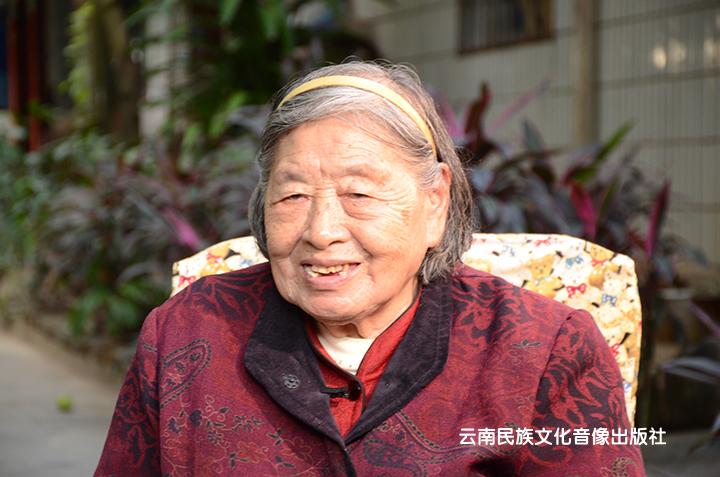 奋战在边疆商业战线的沈承芳奶奶.JPG
